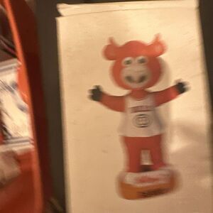 "Benny" the Kellogs Bulls Bobble Head (#1745) 2002 Chicago Benny the Bull